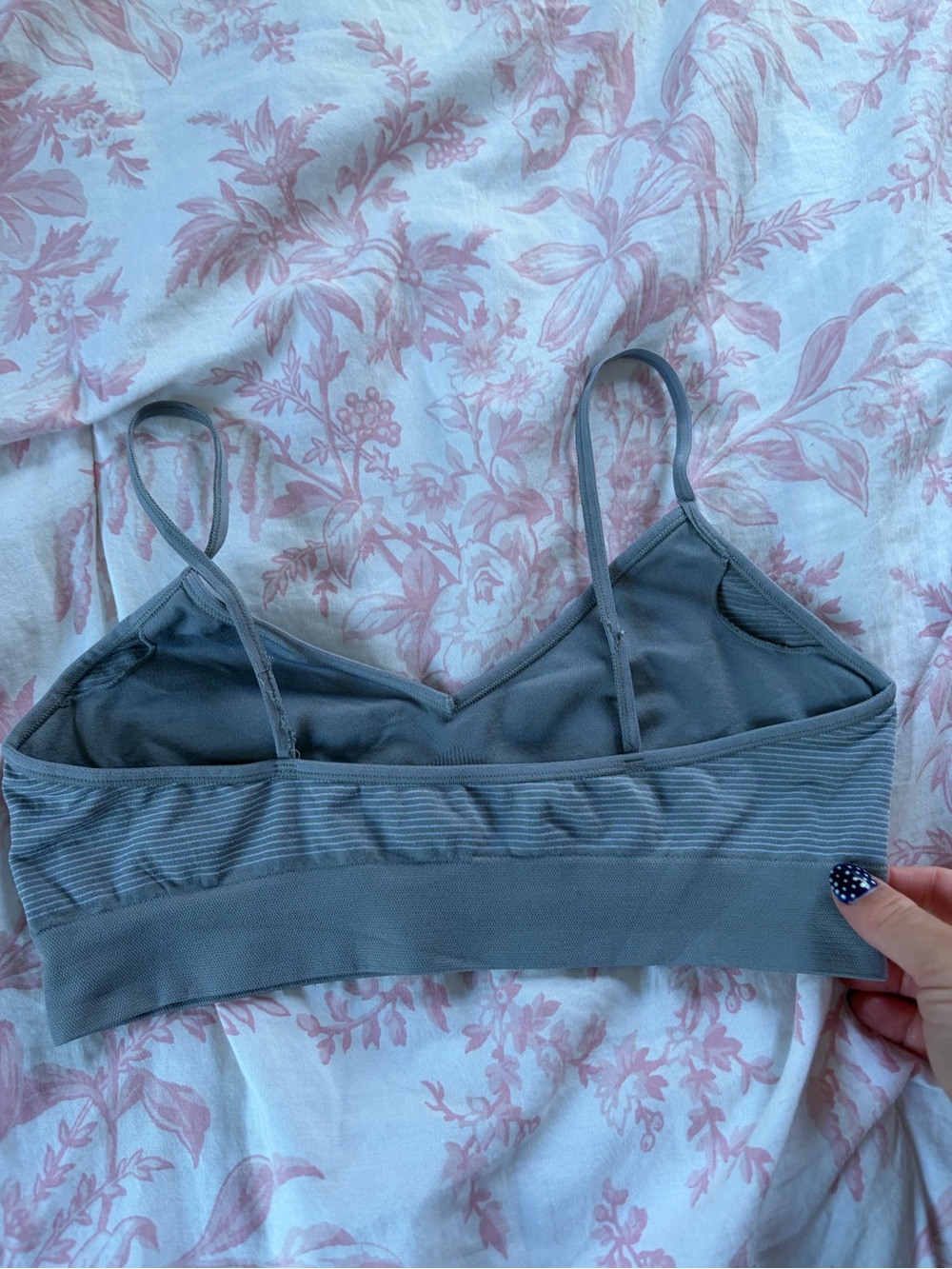 Calvin Klein Grey Seamless Light Support Bralette - Picture 2 of 2